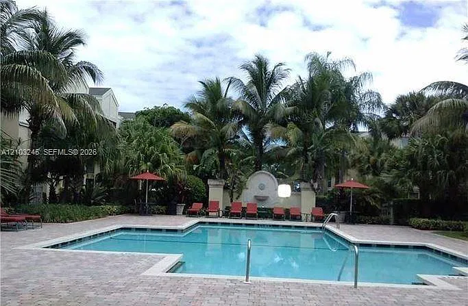 Sun Vista Gardens Condo — Photo 4