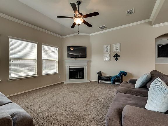 5th image of 11728 Kurth Dr