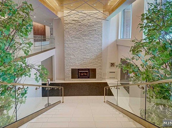 4th image of 509 Hudson Park Unit 509