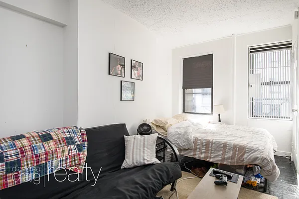 Rented by D'Andrea Craig Realty | media 14