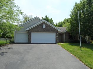 6811 Hedgewood Rd, Rockford, IL 61108