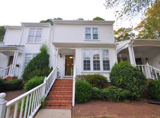 129 Greenmont Ln, Cary, NC 27511