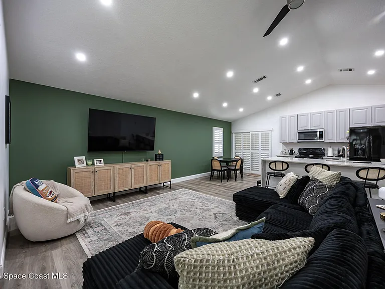 6655 Corto Rd — Photo 26