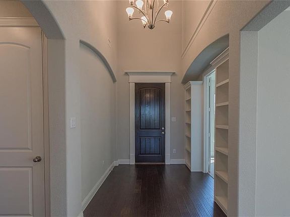 3rd image of 11216 Dusty Trail Ct