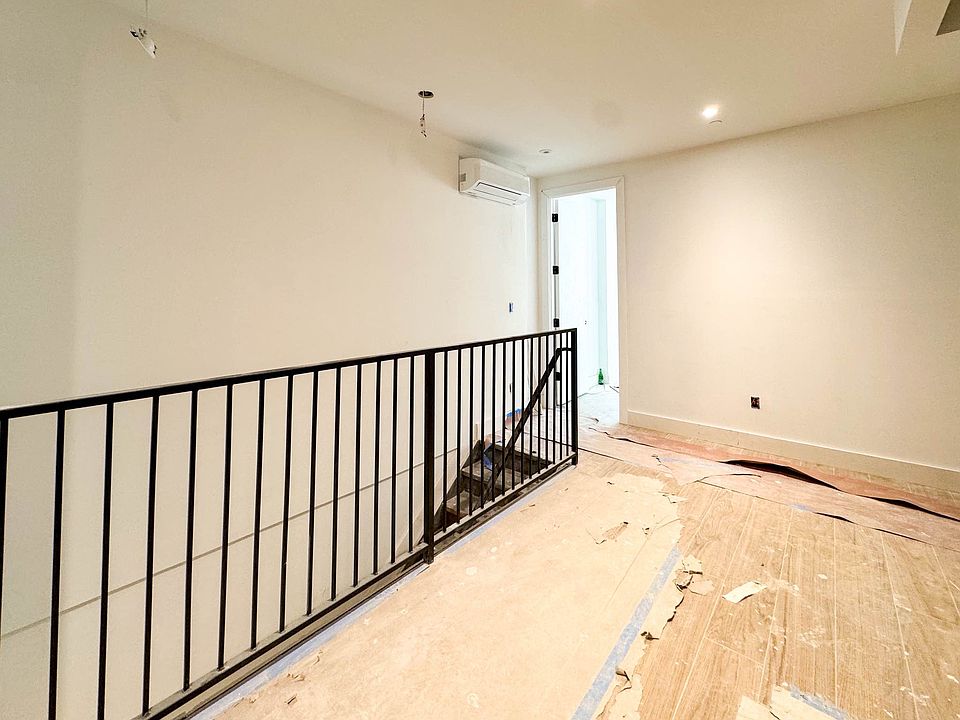 2nd image of 363 Hawthorne St #1C