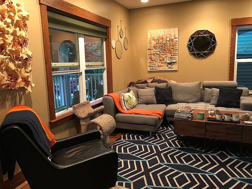 1st image of 2568 Glen Echo Dr