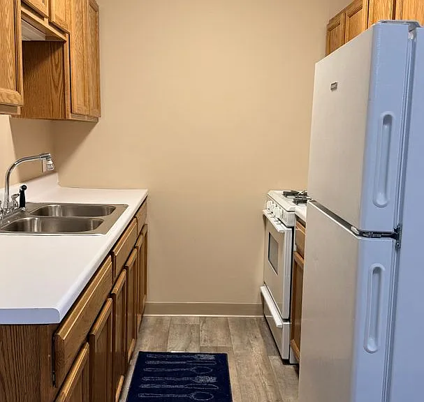The Pointe on Fleur Apartments — Photo 27