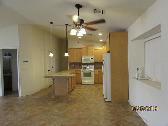 3rd image of 1310 Cascade Dr
