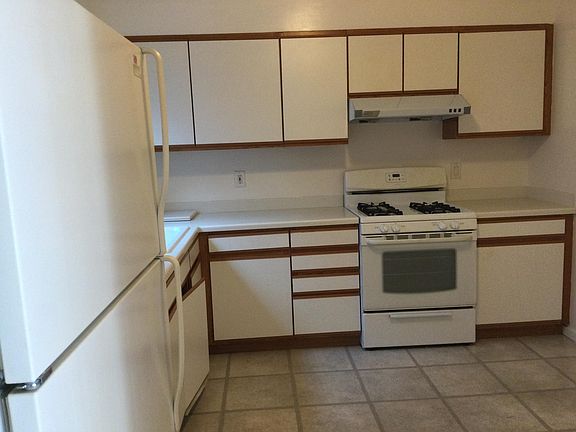 3rd image of 2382 40th Ave