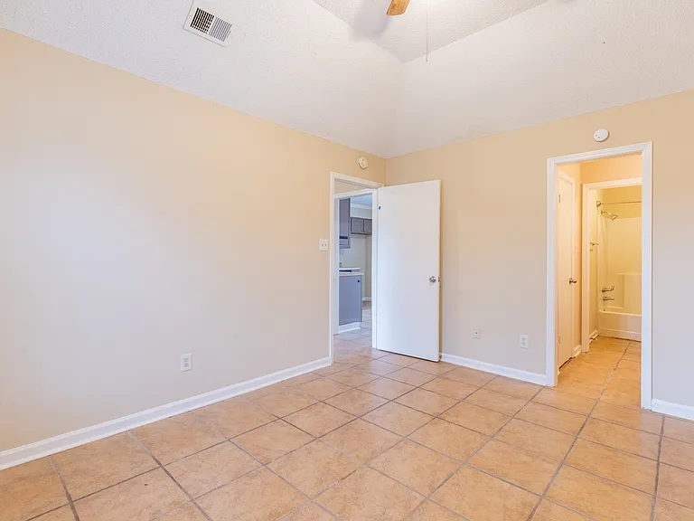 10152 Yates Dr — Photo 15