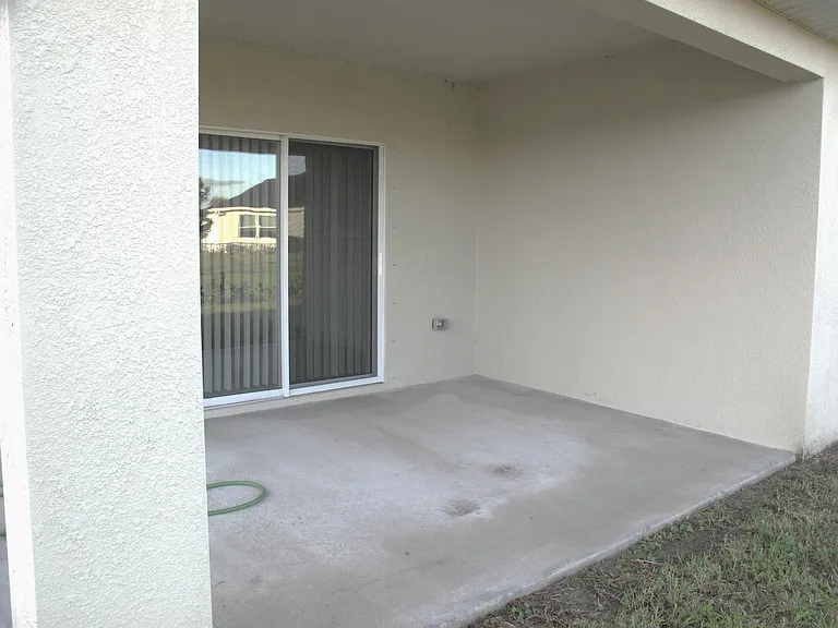12221 SW Nettuno Way — Photo 28