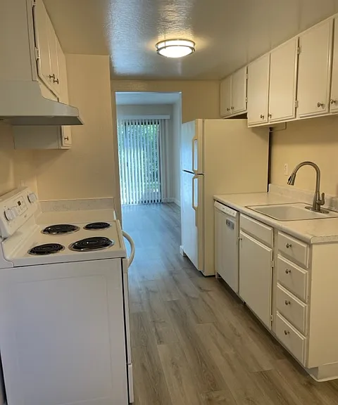 Matanzas Garden Apartments — Photo 6