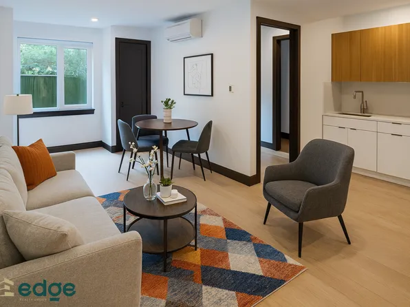 118 Tompkins Avenue image 1 of 7