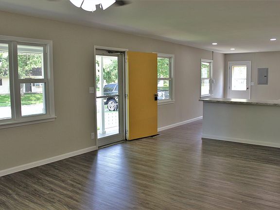 5th image of 1113 Alder Dr