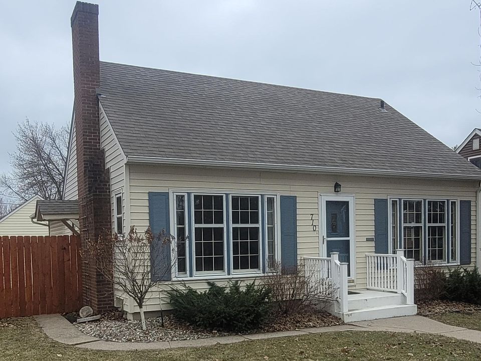 1st image of 710 E 5th St