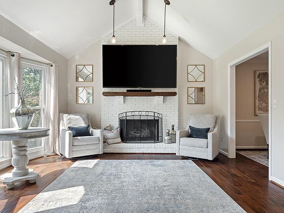 5th image of 5178 Redfern Way