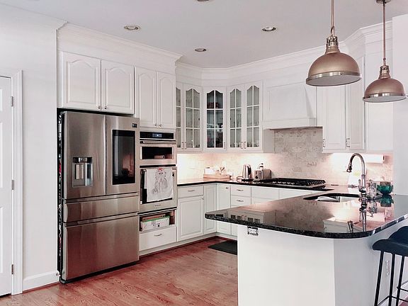 3rd image of 8556 Westown Way