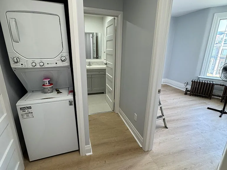 618 Bathurst St #201 — Photo 7