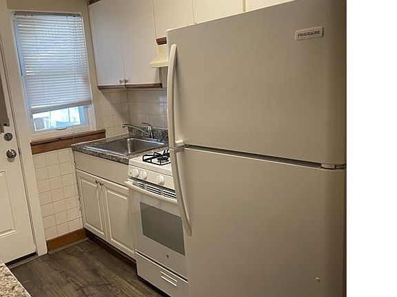 2nd image of 3928 Lyndale Ave