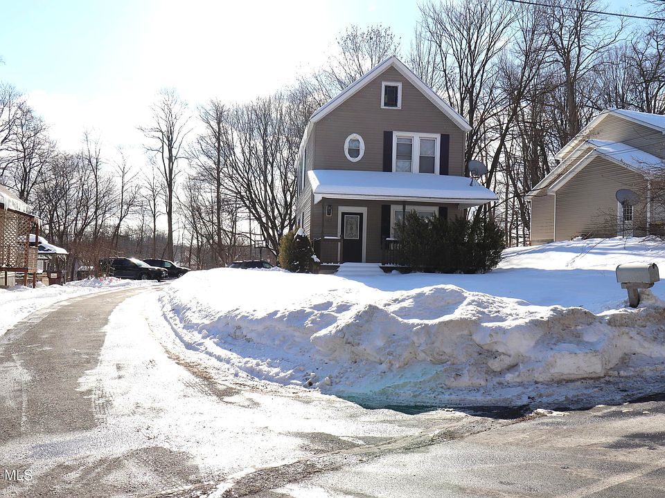 1st image of 107 Putnam Road