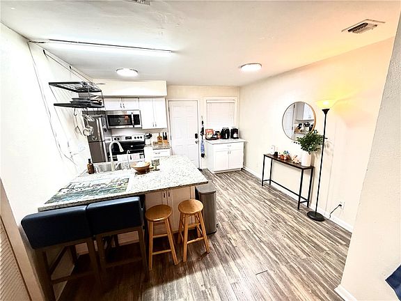 3rd image of 2413 Leon St APT 108