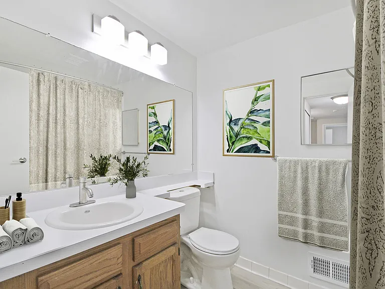 Rochester Villas — Photo 10