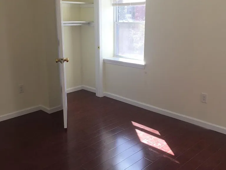1129 Carpenter St #3 — Photo 6