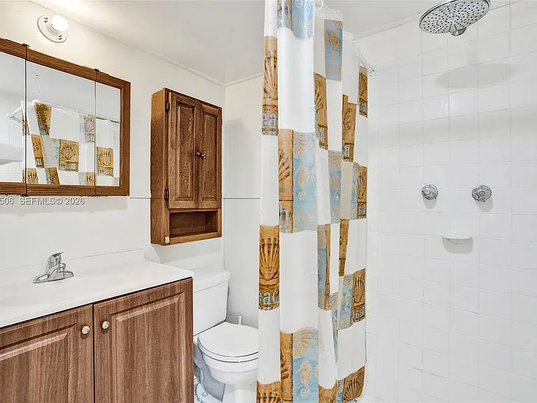 2420 SW 16th St — Photo 34