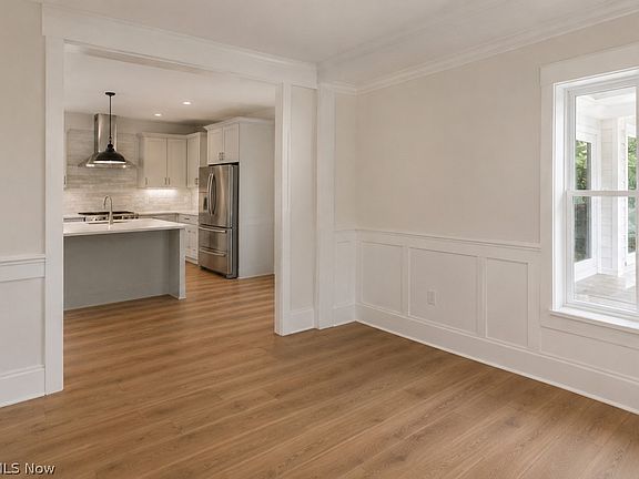 5th image of 5283 Century Bay Ave