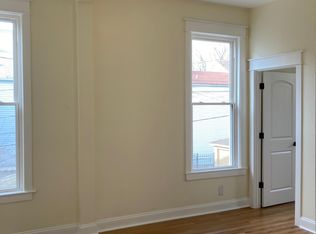 2044 W Cuyler Ave, Chicago, IL 60618