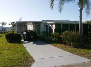 5 Aragon Ln, Port Saint Lucie, FL 34952