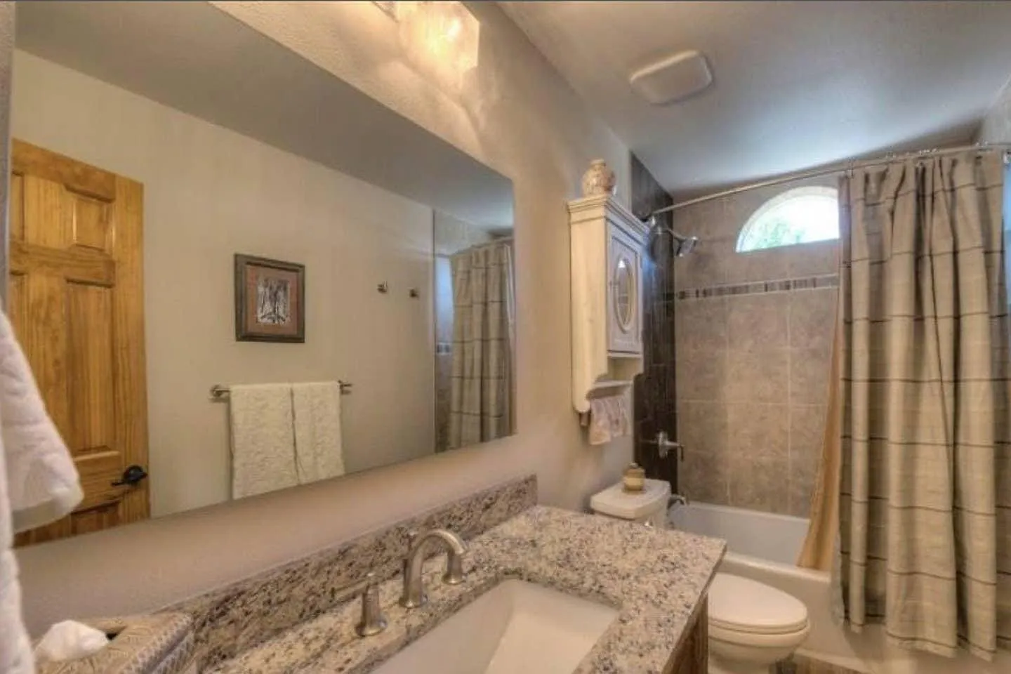 1851 Peregrine Ln — Photo 3