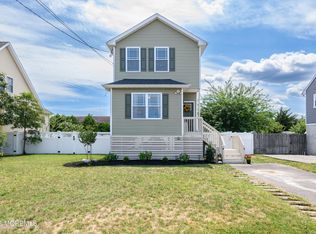 201 Riviera Dr, Toms River, NJ 08753