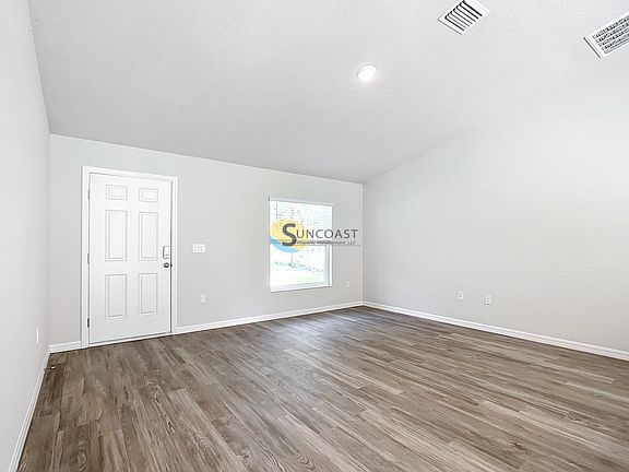 2nd image of 7186 SE 124th St