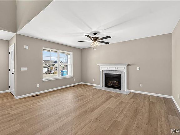 5th image of 10 Wild Ridge Manor Ct