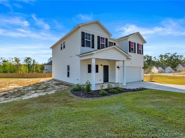 64 Onslow Ct, Spring Lake, NC 28390