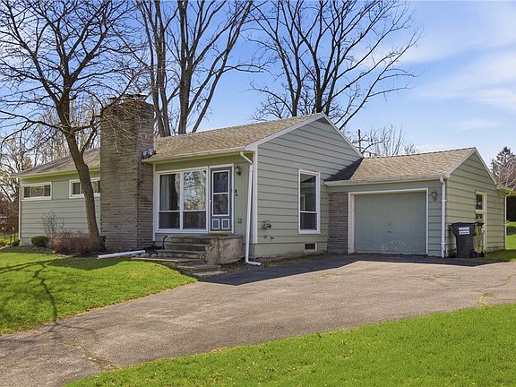 2nd image of 44 Slosson Ln