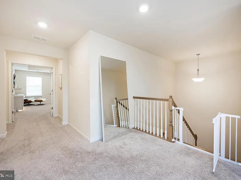 427 Lee Pl — Photo 19
