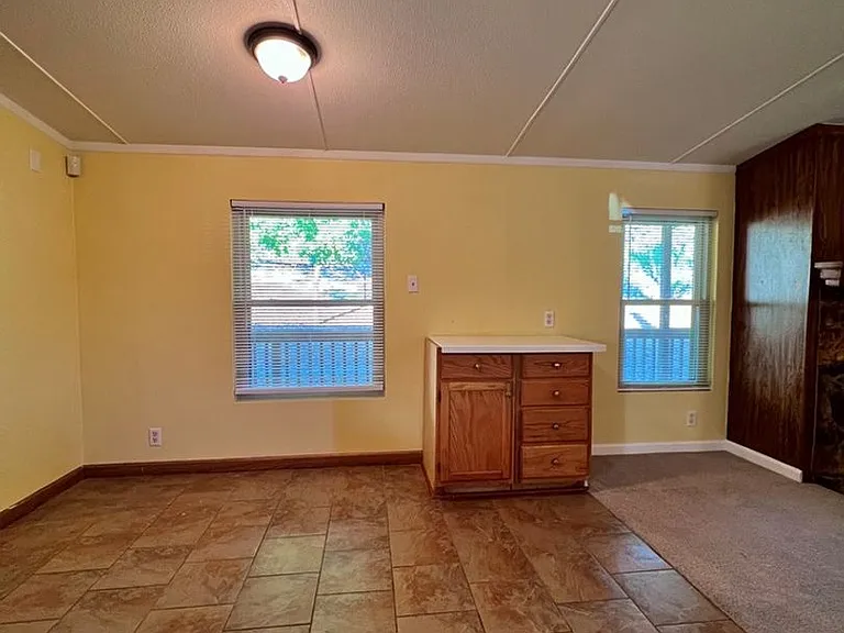 114 Candlelite Dr — Photo 5