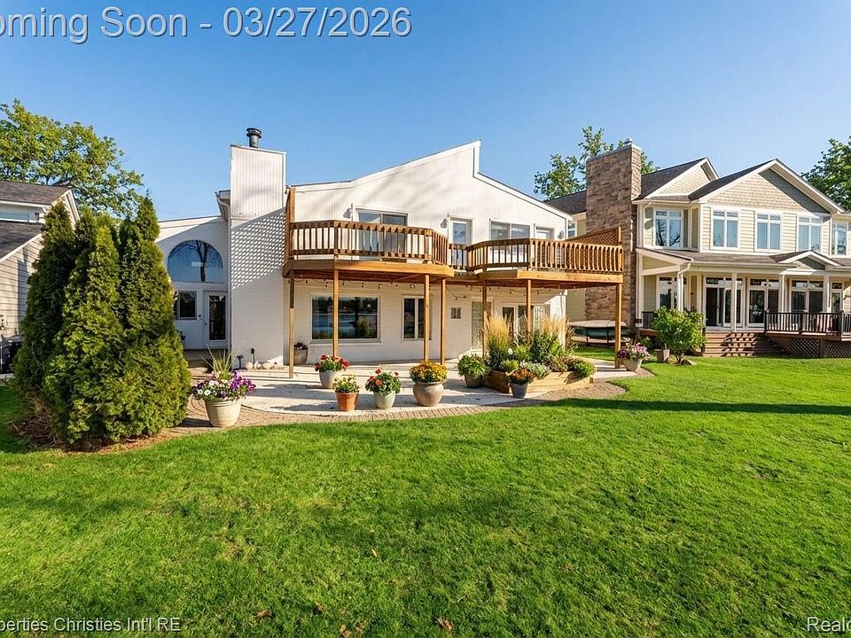 1st image of 2323 Solano Dr