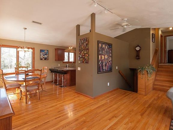 2nd image of 50 Gentian Dr