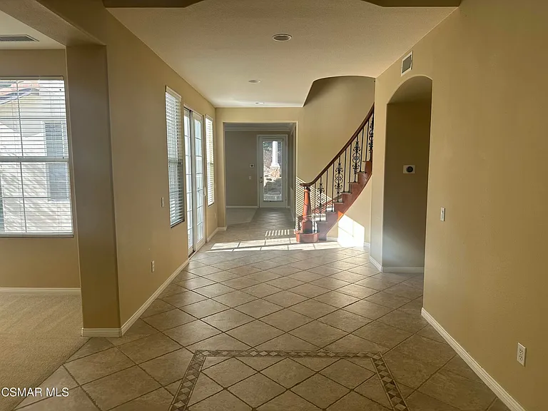 3073 Heavenly Ridge St — Photo 9