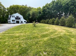 19 Shamrock Ln, Wells, ME 04090