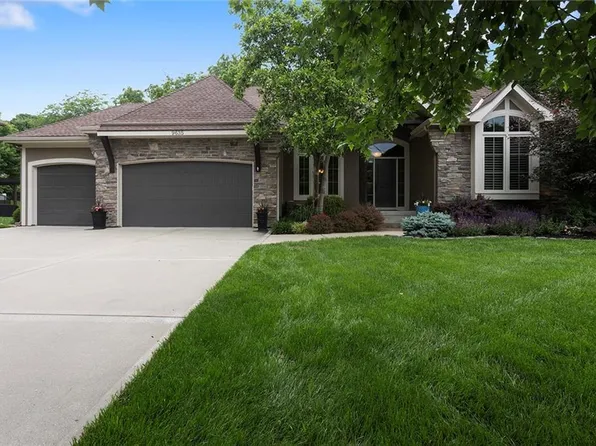 9635 NE 89th St, Kansas City, MO 64157