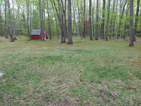3rd image of 3365 Woodcrest Dr