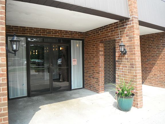 2nd image of 500 Park Ave APT 330
