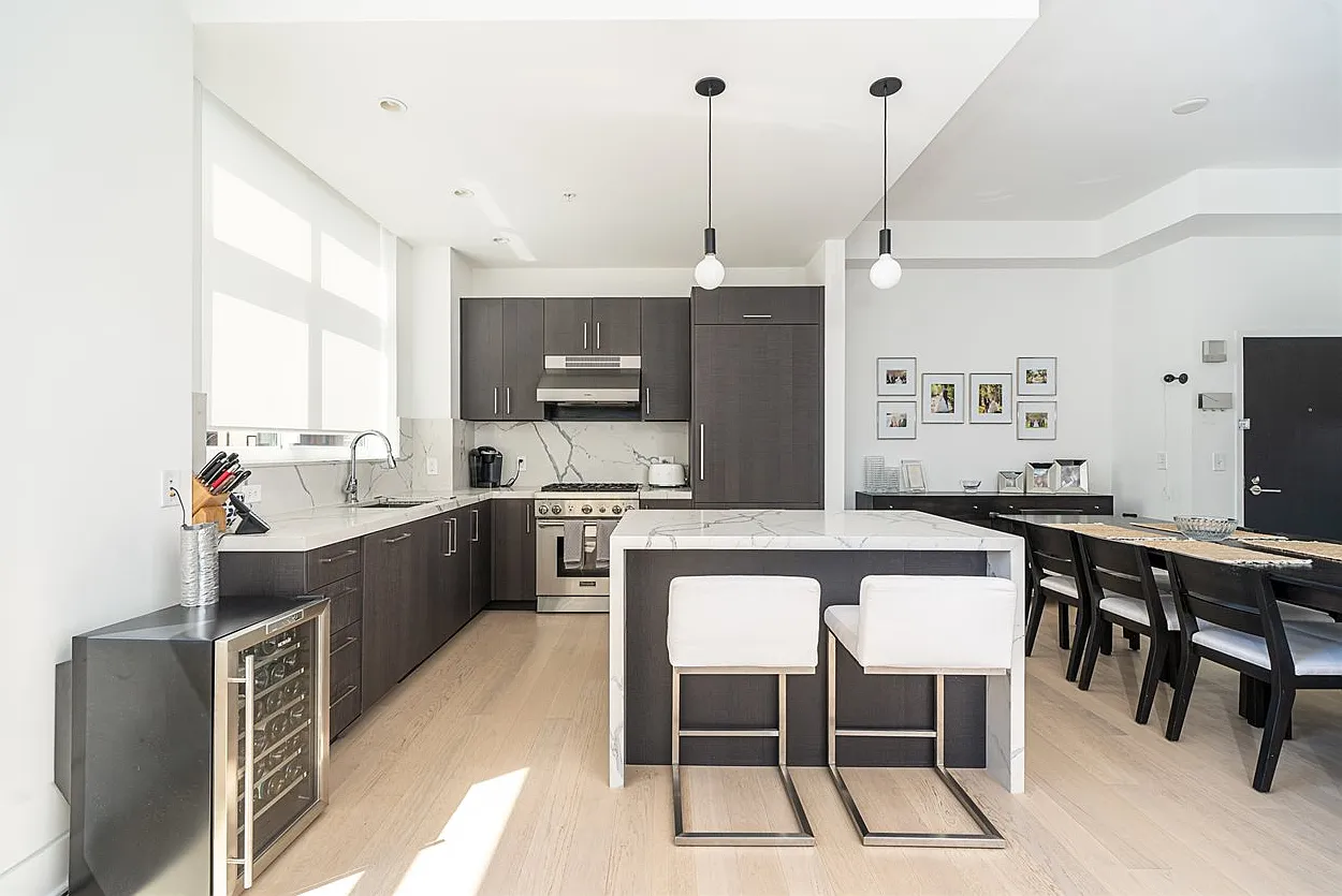 2 bed, 1266 sqft, $7,700 — Photo 3