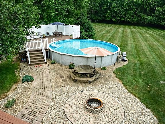 4th image of 3066 Heron Dr