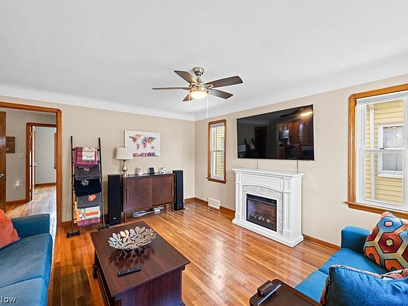 4th image of 4427 Dawnshire Dr