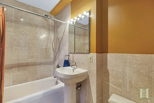 Rented by Halstead Real Estate | media 6